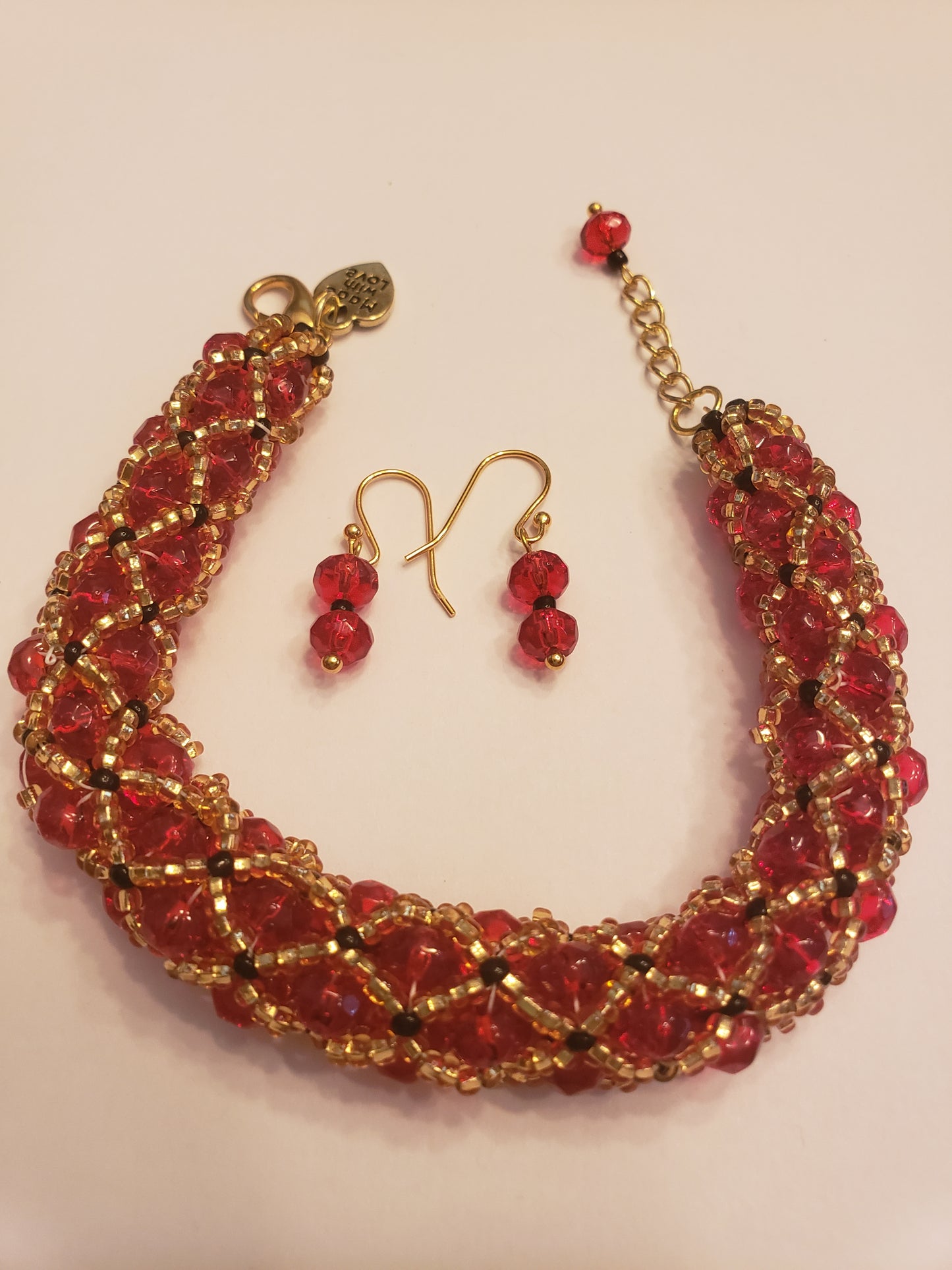 132BE Diva Bracelet in Red