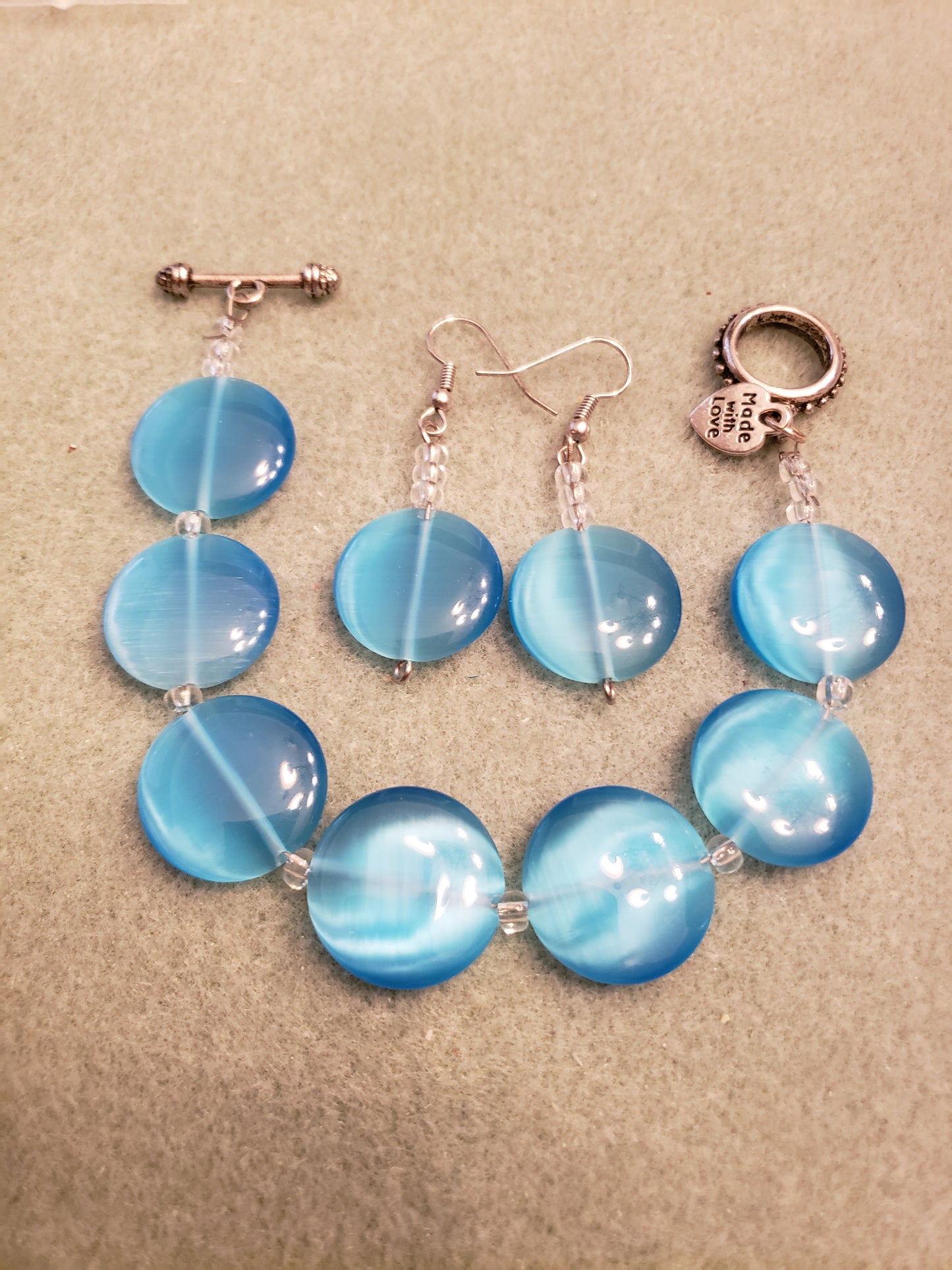 67BE Gorgeous Blue Bracelet