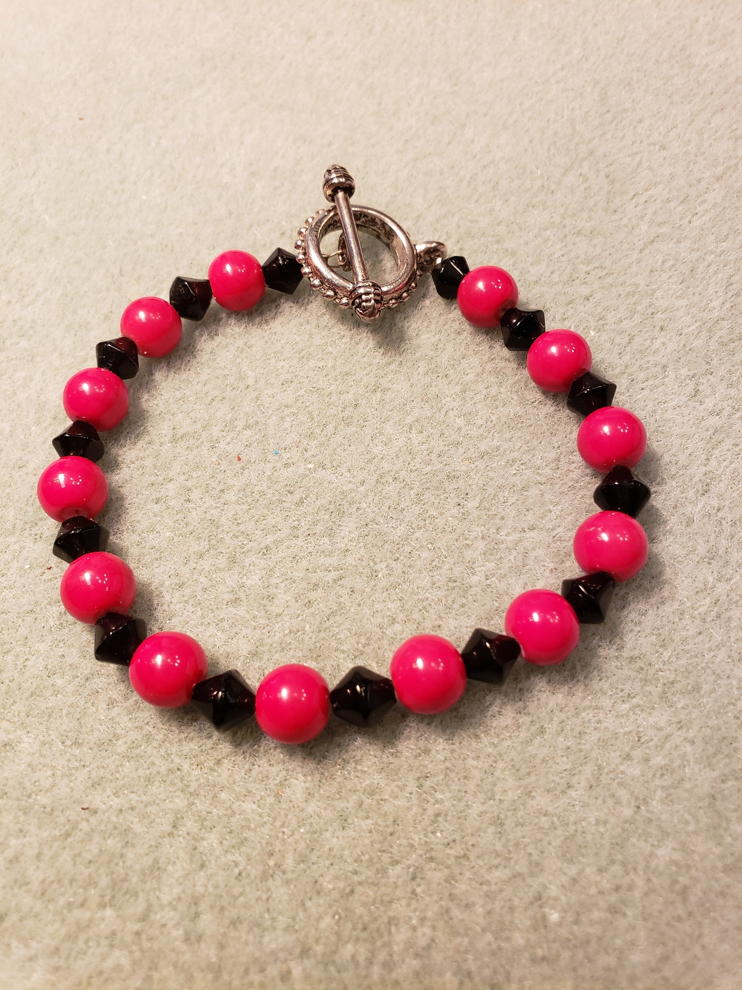 553B Red & Black Bracelet