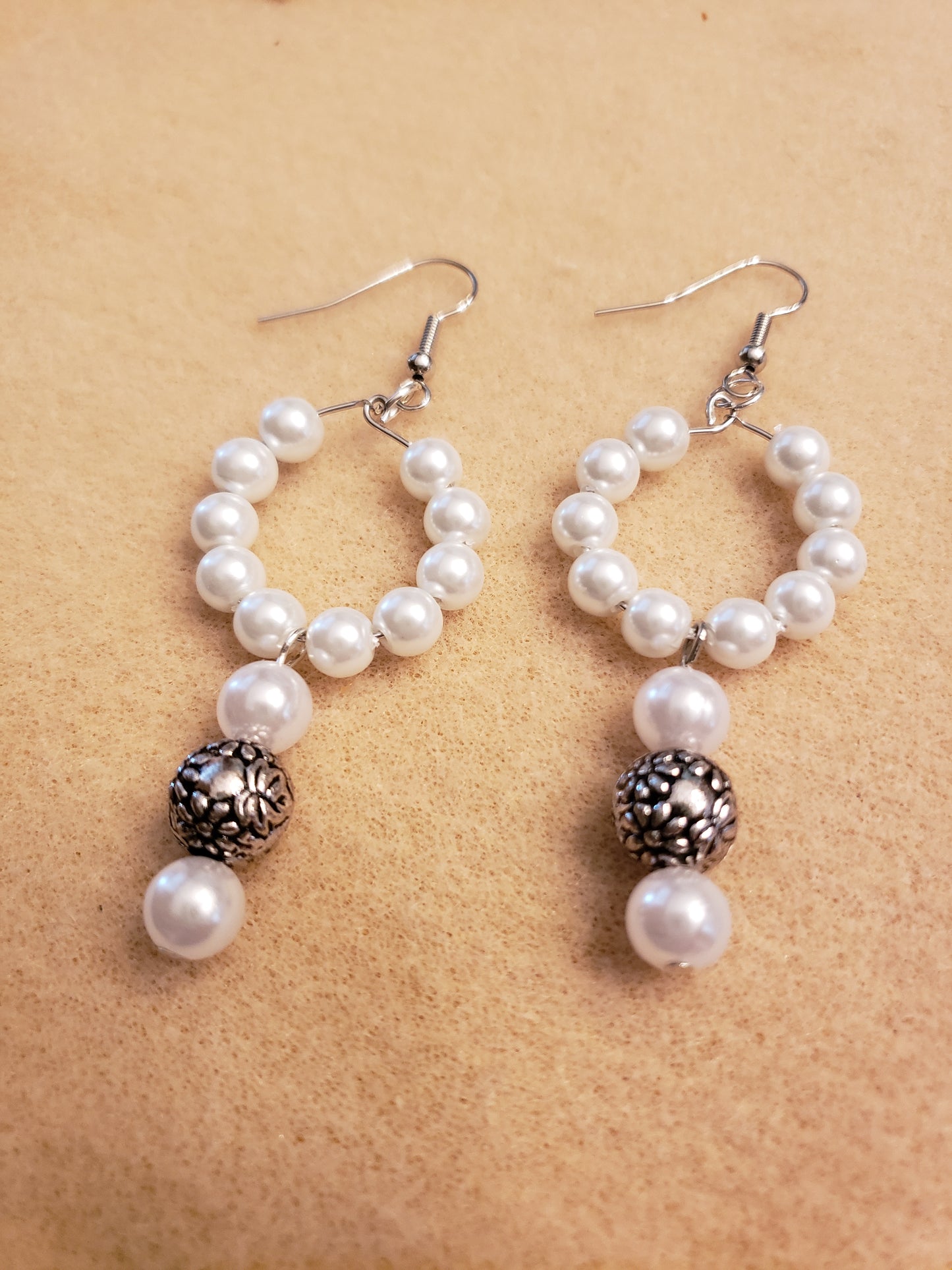 123B Hoop Pearl Earrings With drop