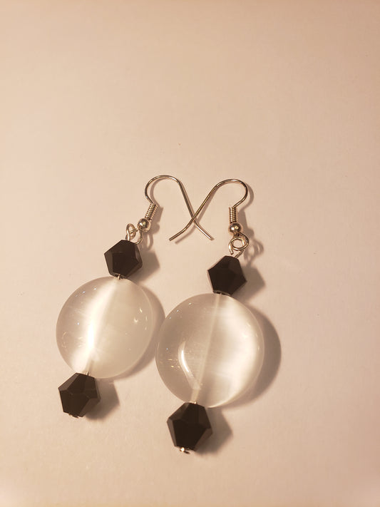 56E Formal Black and White Earrings