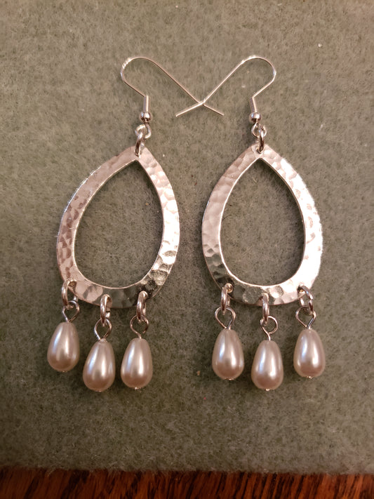 148E Hammered Hoop Earrings